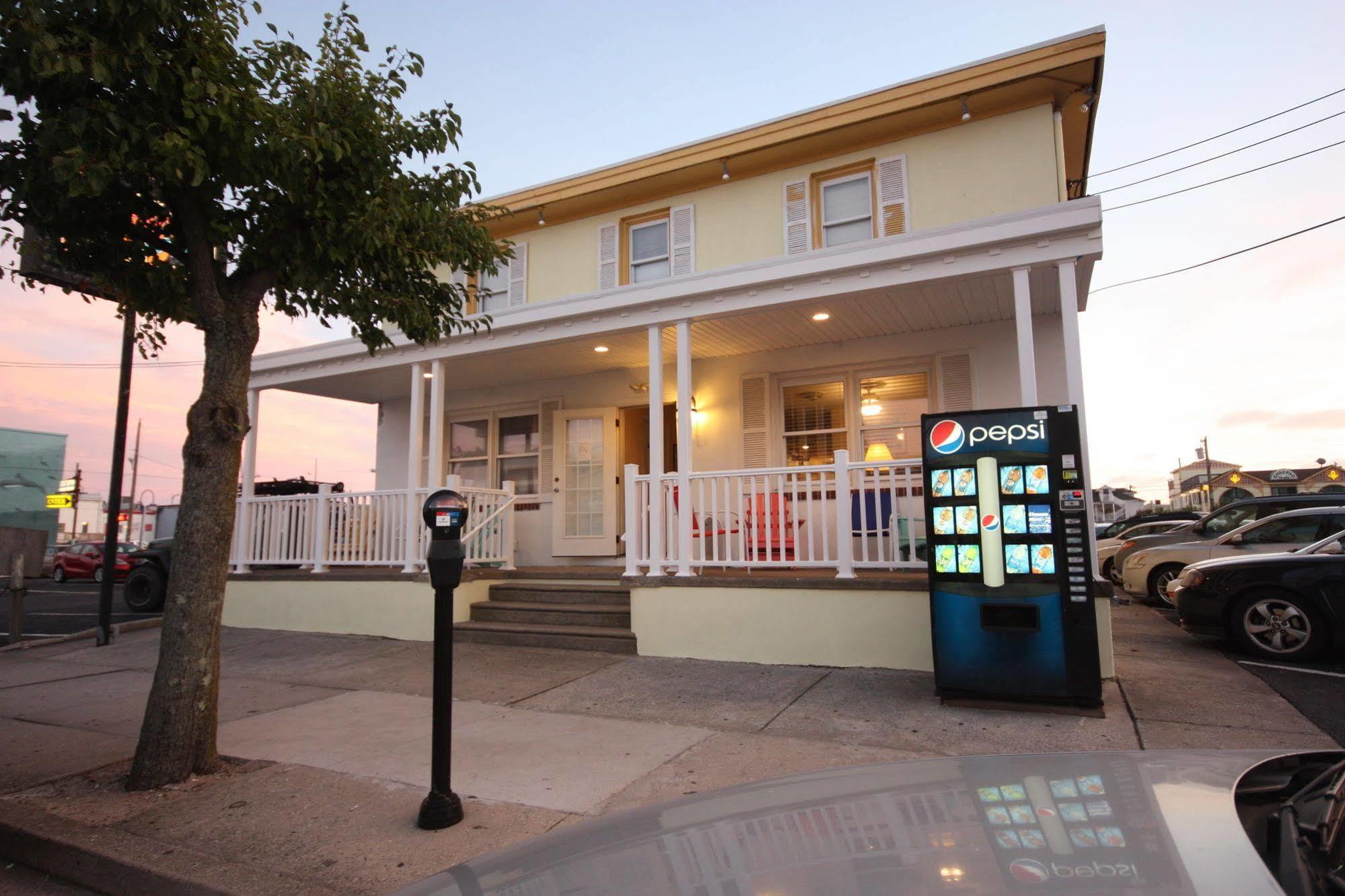 Clarem Happy Days Hotel Wildwood Exterior photo